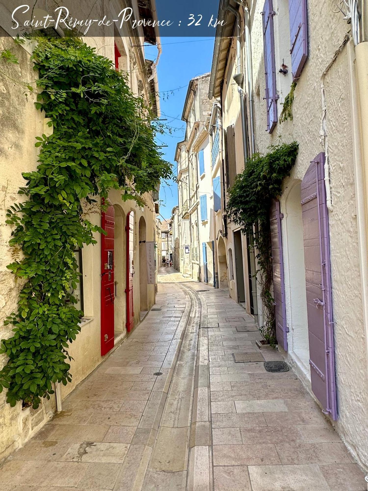 Lou Paseo : Appartement Brocante Centre Historique LʼIsle-sur-la-Sorgue Exterior foto